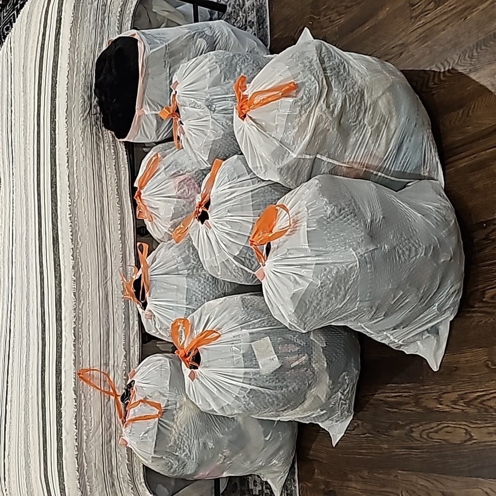 Closing my Closet - Off to Goodwill ❤️